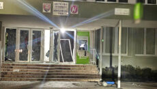 Bankautomata-robbantás Pereden