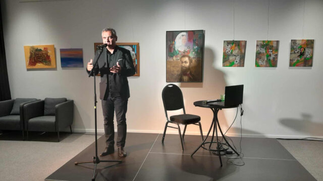 Lakatos Róbert, a VMK igazgatója köszöntötte a megjelenteket