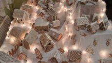 A dunaradványi mézeskalácsfalu