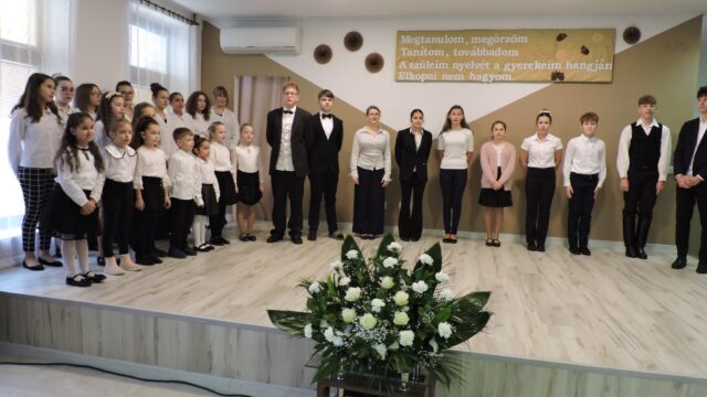 Fennállásának 70. évfordulóját ünnepelte az ekeli iskola