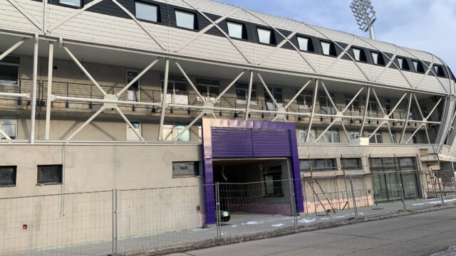 Épül a komáromi stadion