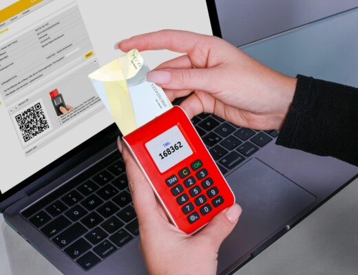 Online csalás (Pexels)